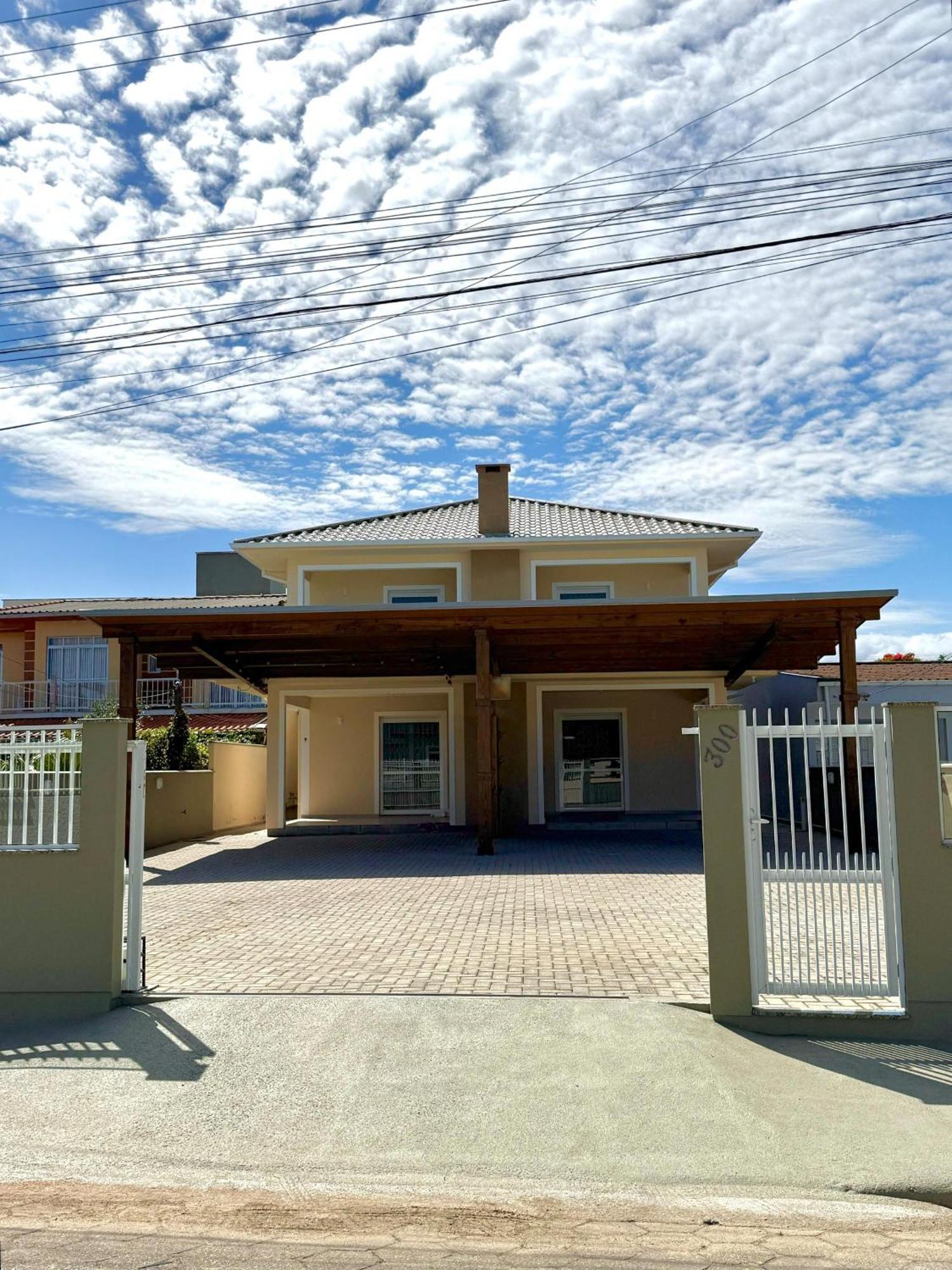 Casa Na Praia Em Sc Com Wi-Fi E Churrasqueira Пинхейра Екстериор снимка