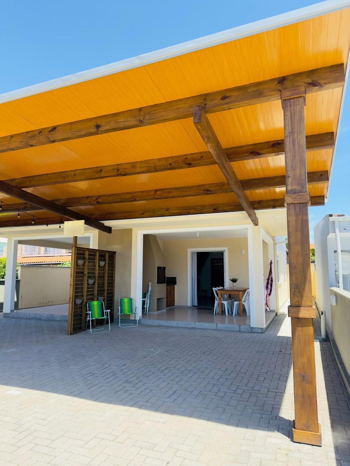Casa Na Praia Em Sc Com Wi-Fi E Churrasqueira Пинхейра Екстериор снимка